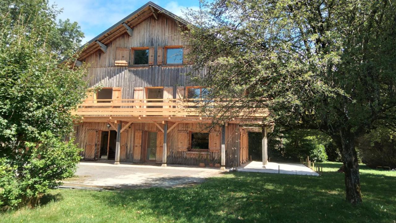 Le Fied Les Dames De La Saugiat B&B 외부 사진
