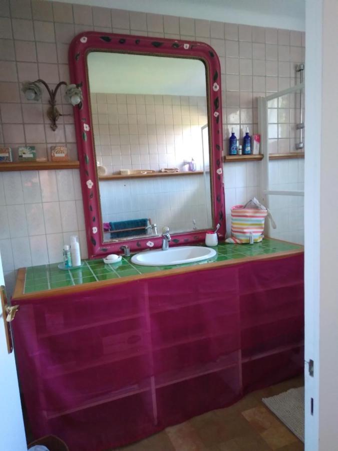 Le Fied Les Dames De La Saugiat B&B 외부 사진