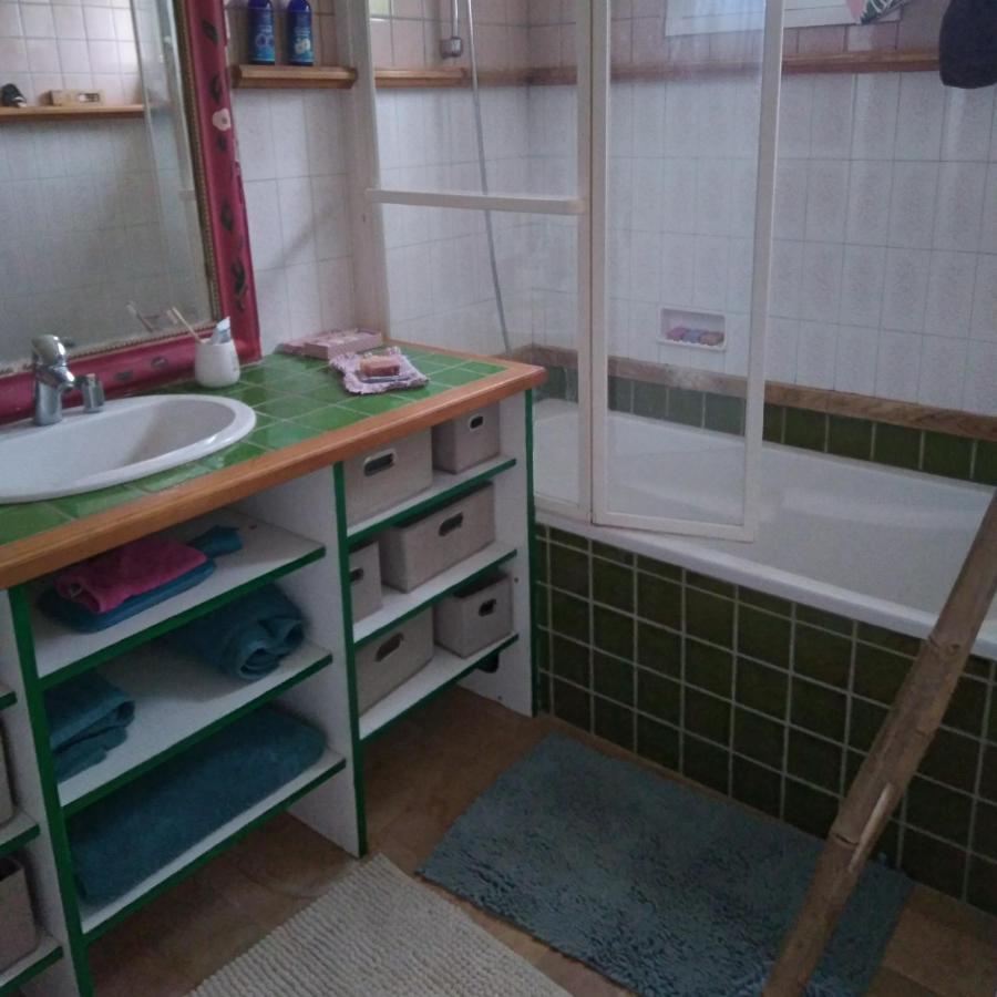 Le Fied Les Dames De La Saugiat B&B 외부 사진