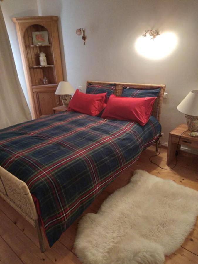 Le Fied Les Dames De La Saugiat B&B 외부 사진