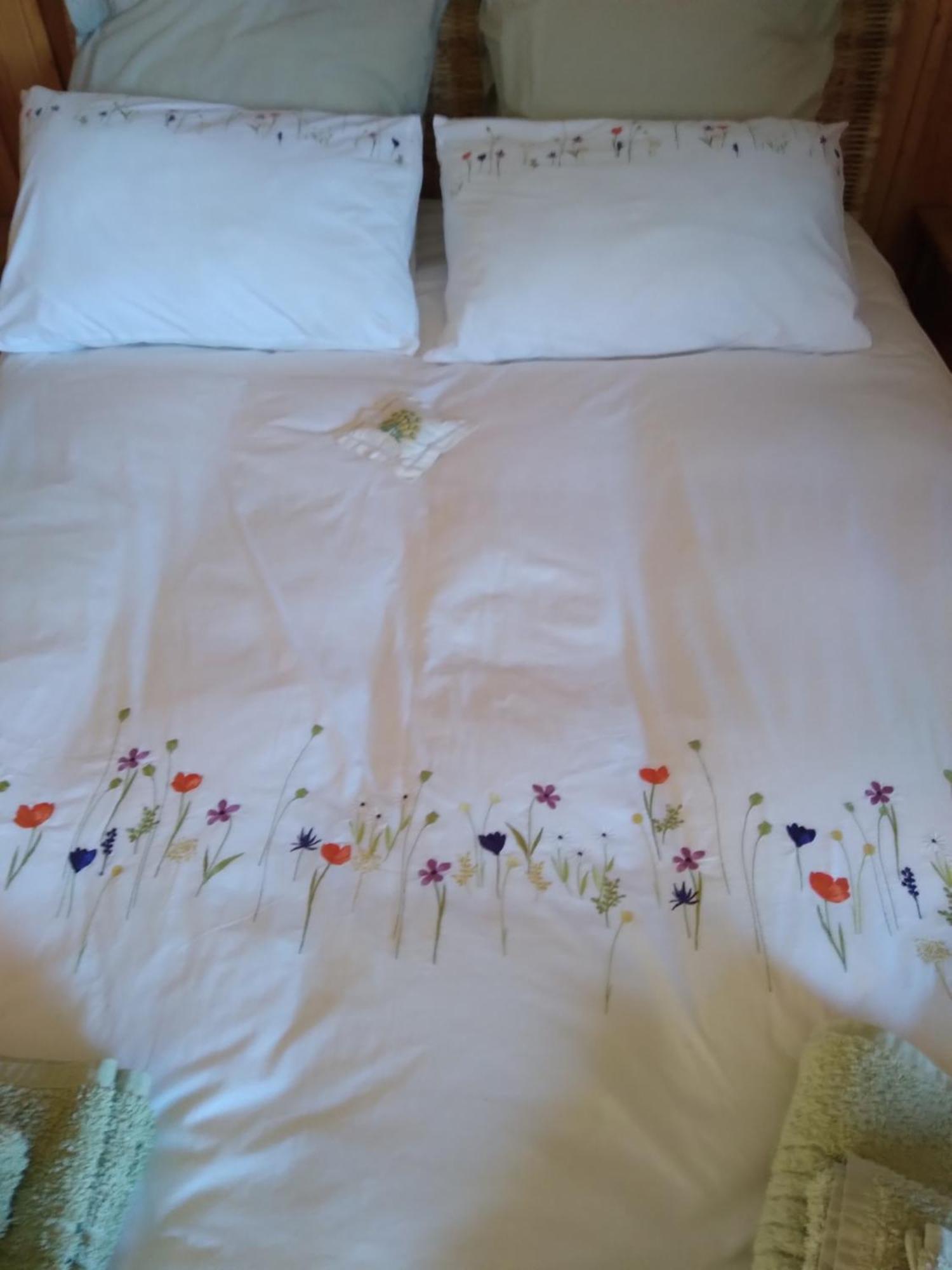 Le Fied Les Dames De La Saugiat B&B 외부 사진